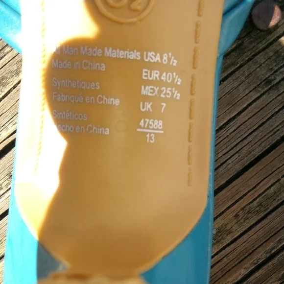 Fioni Strapless Heels - Picture 5 of 15